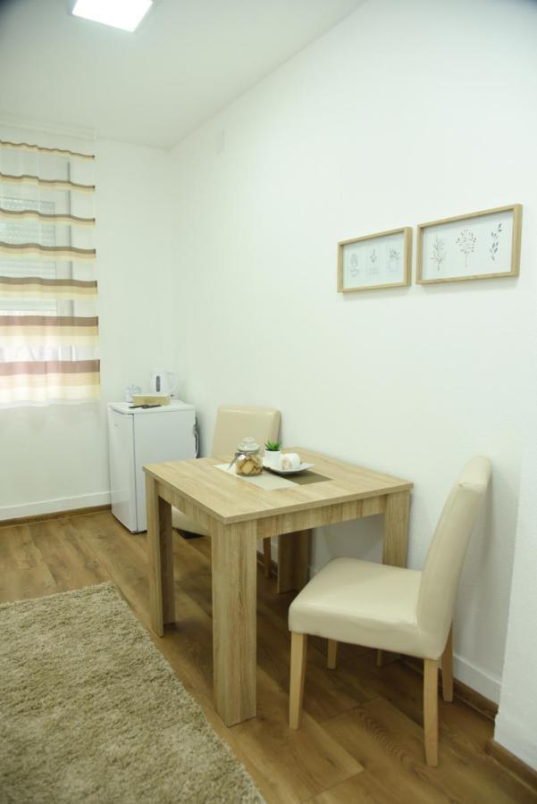 Apartmani Sofronic Loznica 1 Exteriér fotografie