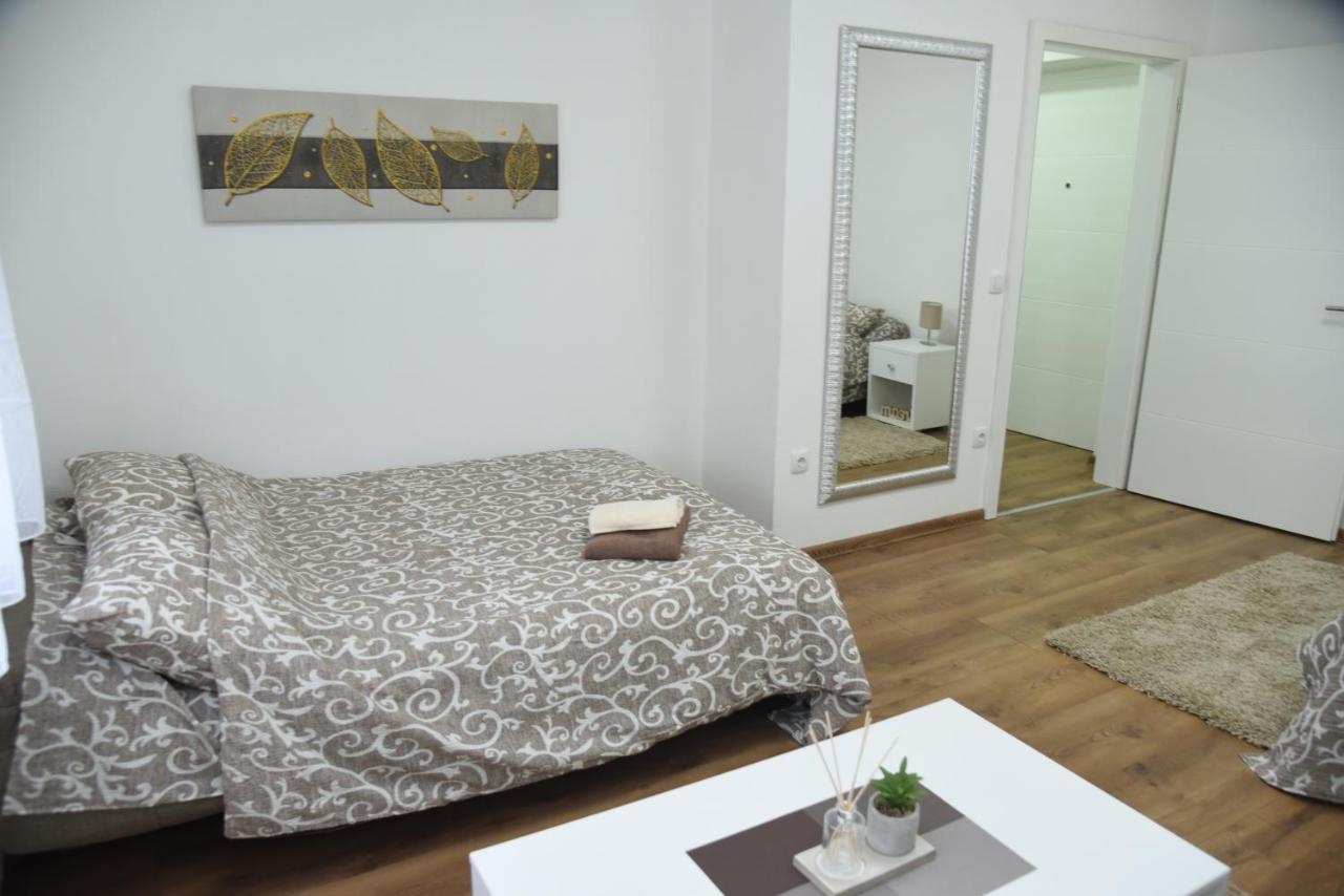 Apartmani Sofronic Loznica 1 Exteriér fotografie
