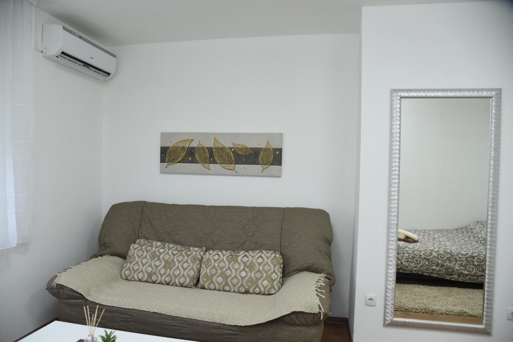 Apartmani Sofronic Loznica 1 Exteriér fotografie